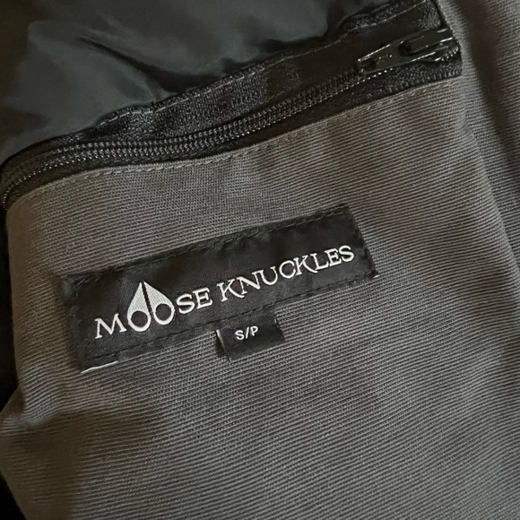 Authentic Moose Knuckles Stirling Parka, Men’s Small - Picture 12 of 15